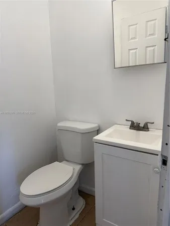 $2,400 | 2530 Northwest 82nd Street, Unit 1, Miami, FL 33147