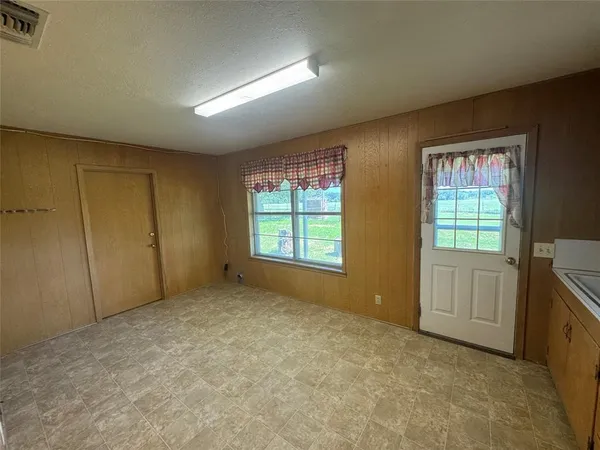 $1,550 | 5321 Gauntt Court, Granbury, TX 76048