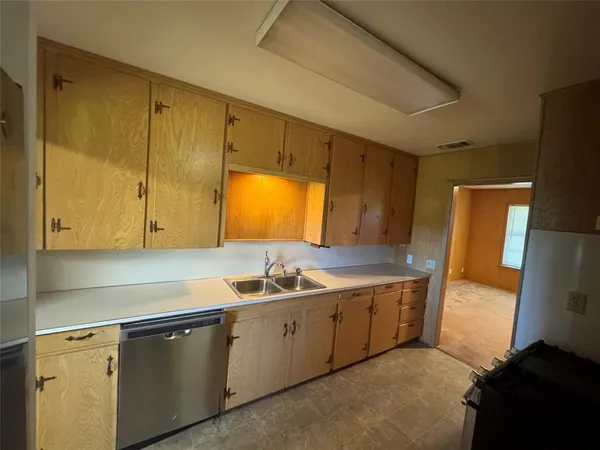 $1,550 | 5321 Gauntt Court, Granbury, TX 76048