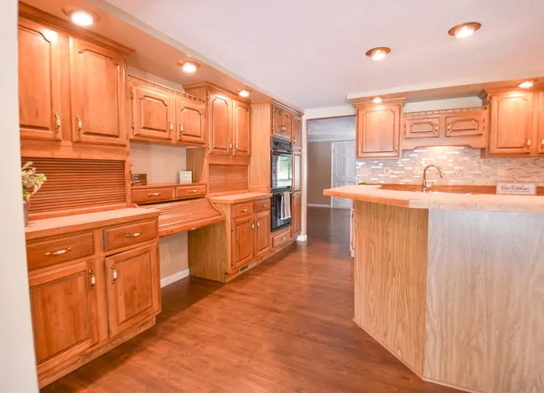 $240,000 | 44 Berry Street, Quincy, MI 49082
