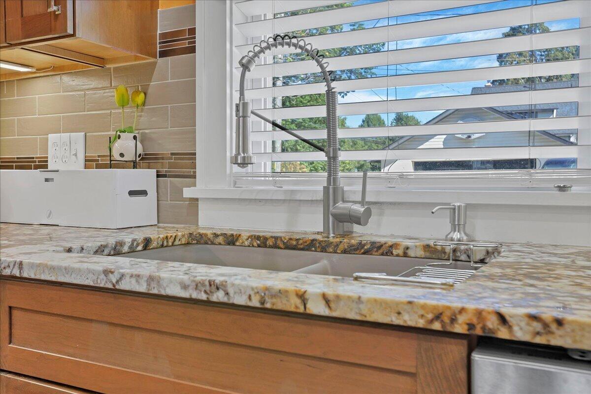 85 Old County Line Road Westerville, OH 43081 - Photo 29 of 66 Kitchen Sink