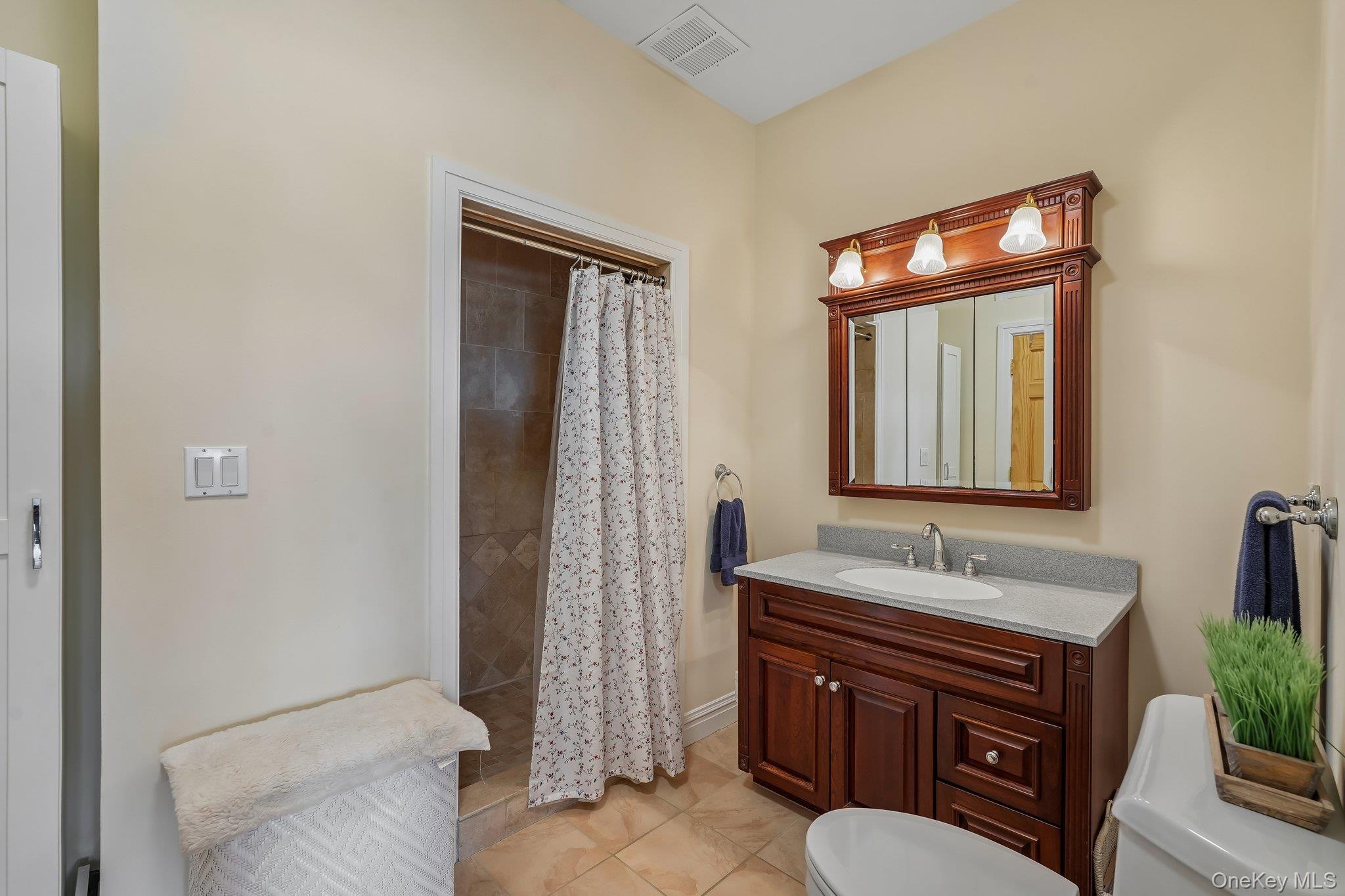 29 Dunderberg Road Tomkins Cove, NY 10986 - Photo 22 of 43 Ensuite bathroom for 1st floor bedroom/guest/in law suite