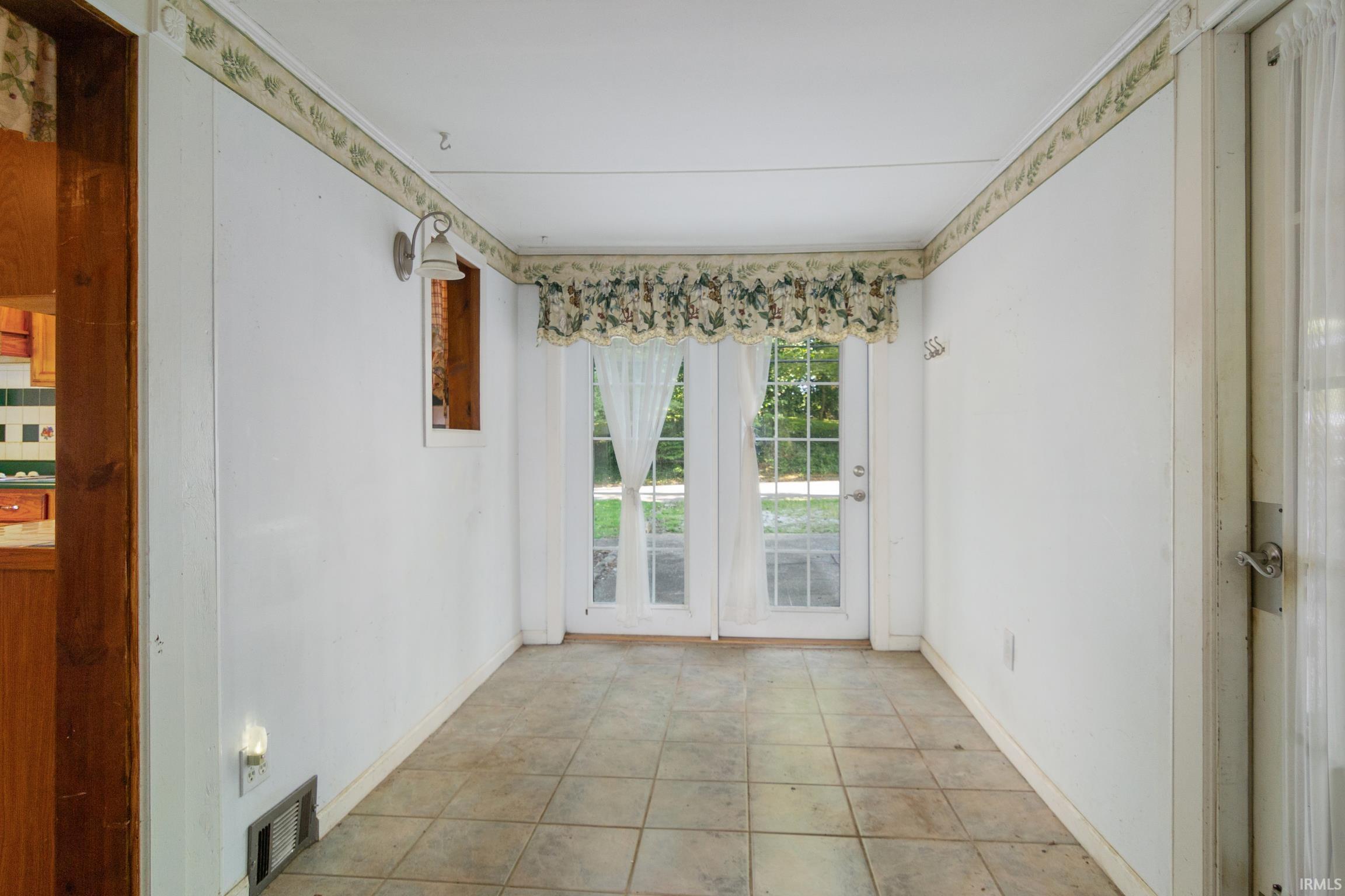 8500 Sharon Road Newburgh, IN 47630 - Photo 11 of 26 Gallery Image 11