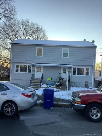 $3,300 | 4 Villaway Road, Norwalk, CT 06855
