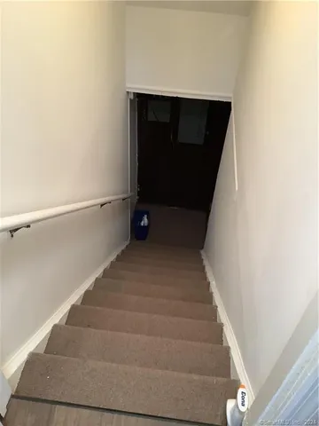 $3,300 | 4 Villaway Road, Norwalk, CT 06855