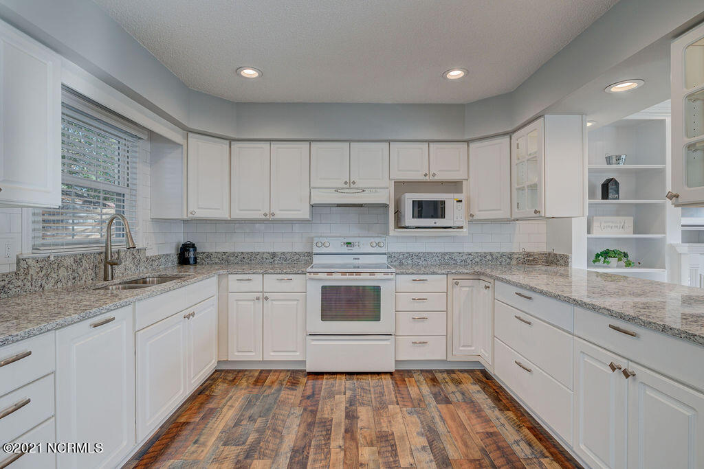 2211 Shirley Road Wilmington, NC 28405 - Photo 10 of 45 2211ShirleyEdit-26