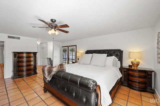 $799,000 | Undisclosed Address, Bakersfield, CA 93308