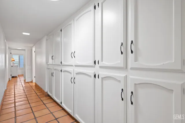 $799,000 | Undisclosed Address, Bakersfield, CA 93308