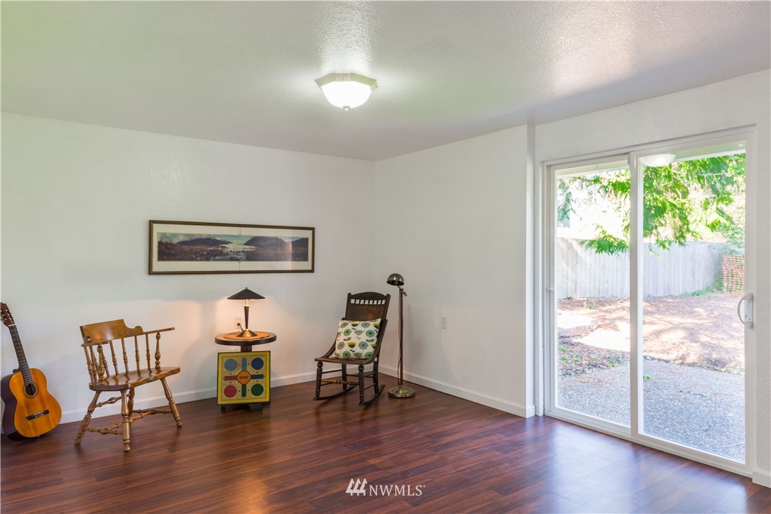 601 167th Street Southeast Bothell, WA 98012 - Photo 6 of 12