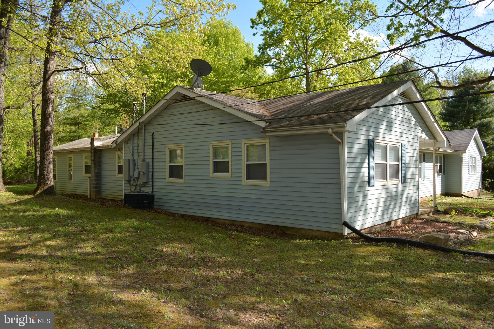 6278 Howellsville Road Front Royal, VA 22630 - Photo 3 of 93