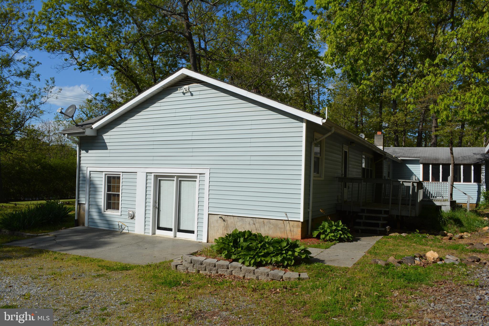 6278 Howellsville Road Front Royal, VA 22630 - Photo 4 of 93