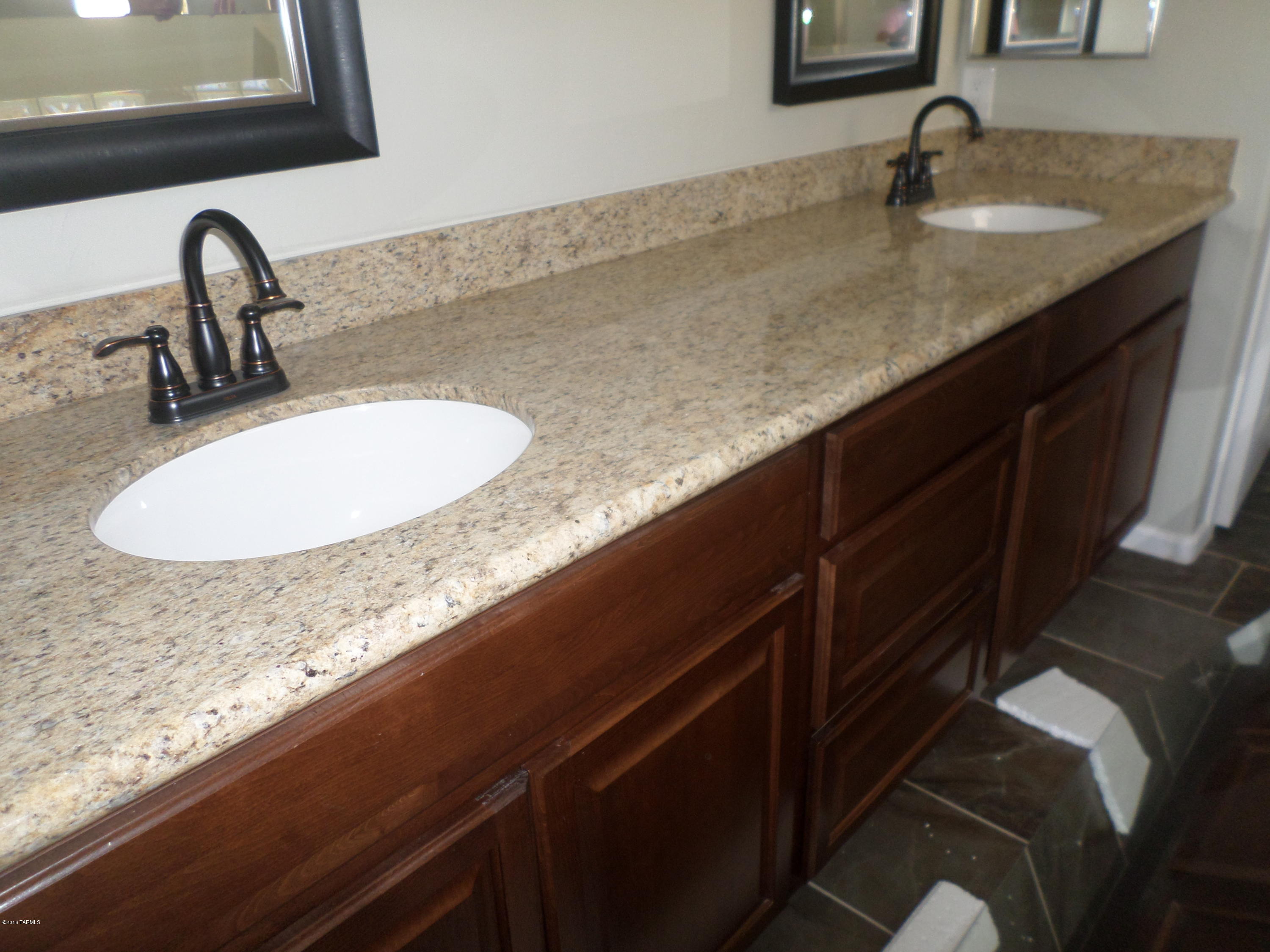 256 Tabascoe Place Tucson, AZ 85755 - Photo 17 of 24