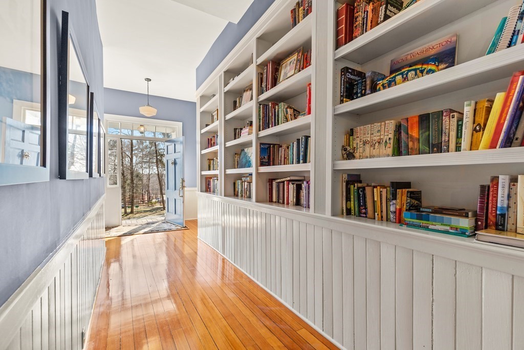 23 Massasoit Avenue Sudbury, MA 01776 - Photo 3 of 40