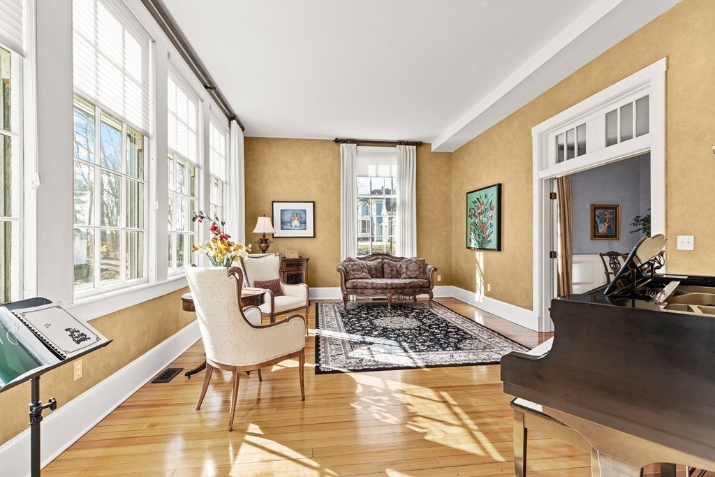 23 Massasoit Avenue Sudbury, MA 01776 - Photo 5 of 40