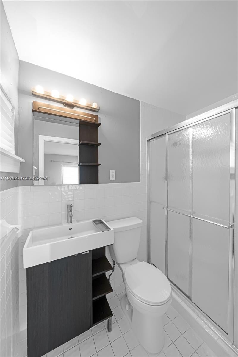 3261 Southwest 20th Street Miami, FL 33145 - Photo 30 of 32