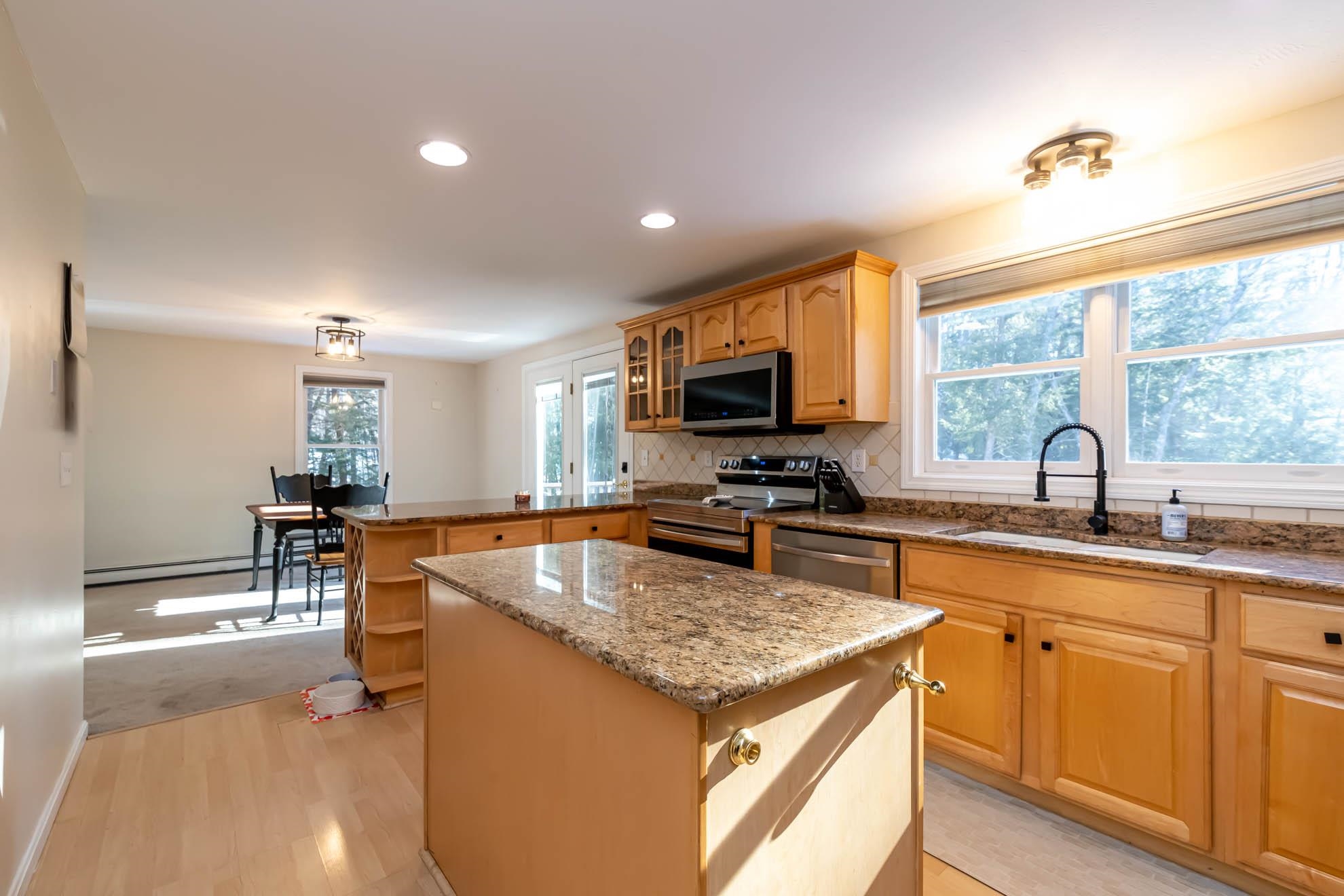 15 Ryan Road, Unit A Goffstown, NH 03045 - Photo 15 of 40 Gallery Image 15