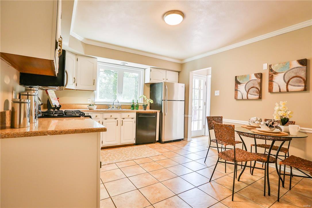 1416 Bopp Road Des Peres, MO 63131 - Photo 17 of 36