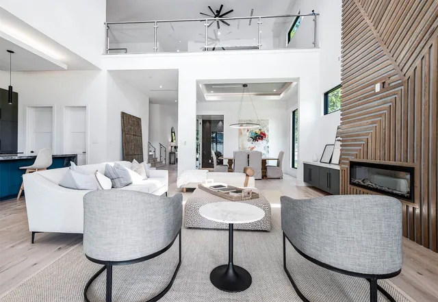 $2,249,000 | 207 West 33rd Street, Houston, TX 77018