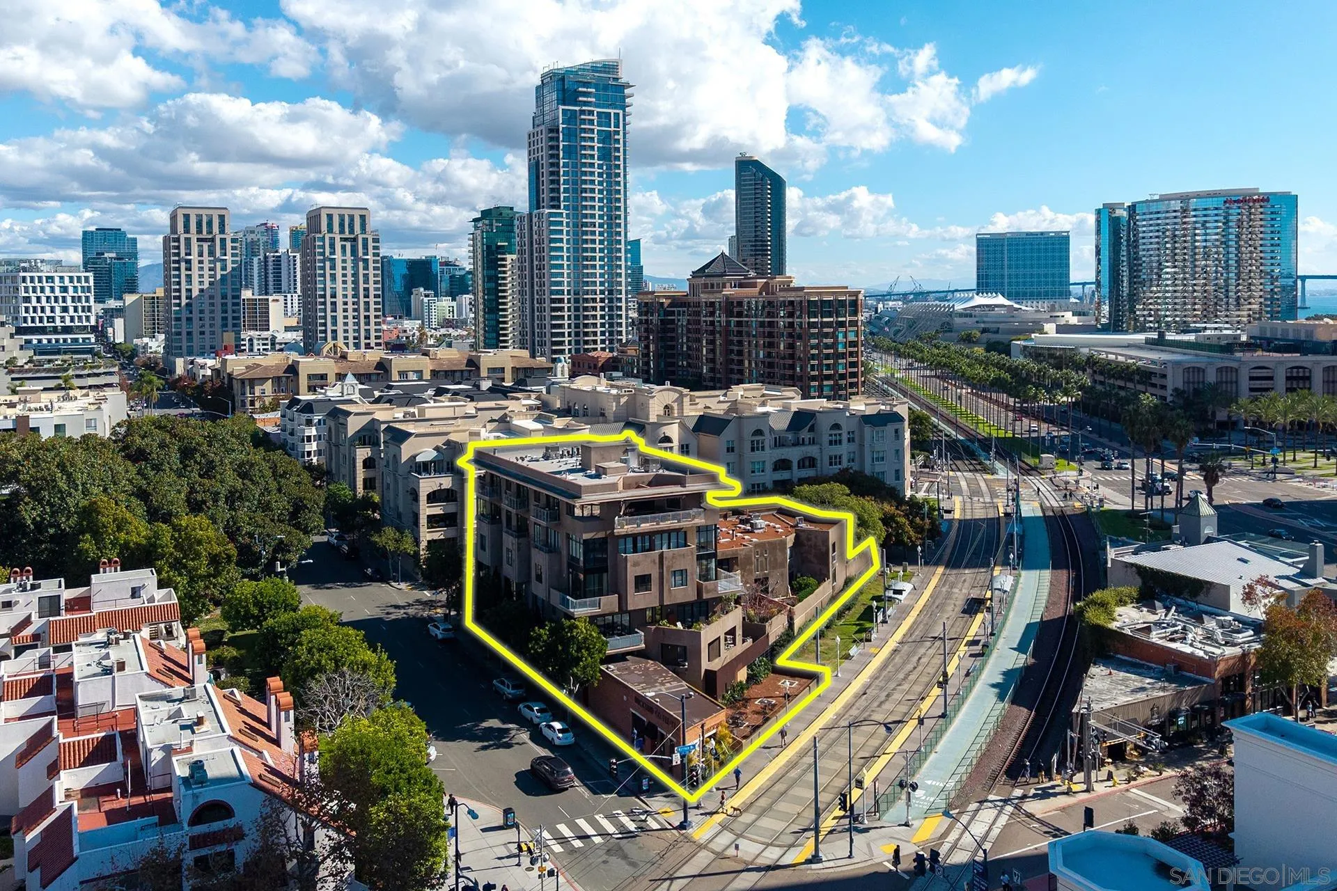 611 West G Street, Unit 321 San Diego, CA 92101 - Photo 4 of 28 a view of city