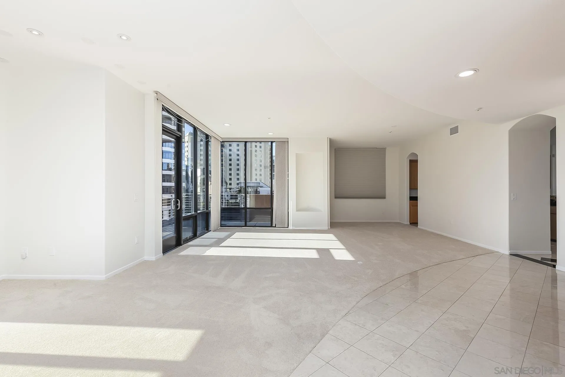 611 West G Street, Unit 321 San Diego, CA 92101 - Photo 7 of 28 a view of an empty room with a window