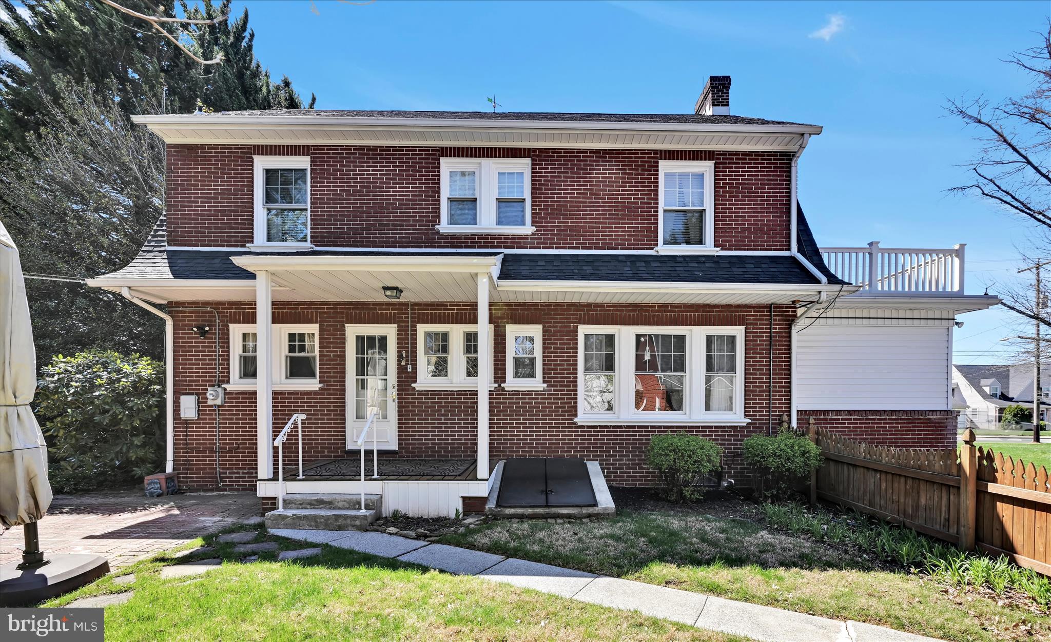 715 South Main Street Red Lion, PA 17356 - Photo 39 of 44 a front view of a house with garden