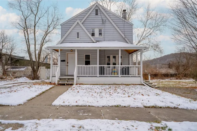 $1,800 | 3 Taylor Street, Johnson City, NY 13790