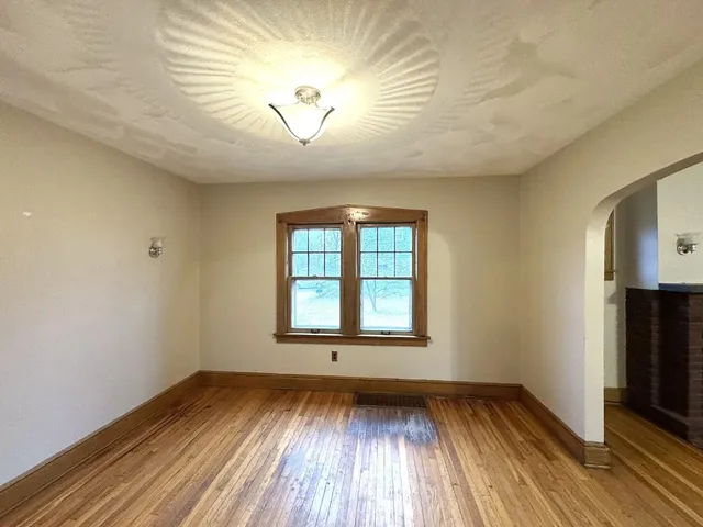 $1,800 | 3 Taylor Street, Johnson City, NY 13790