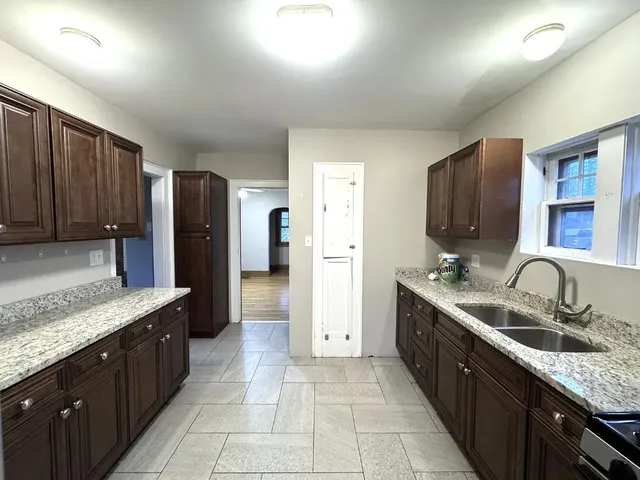 $1,800 | 3 Taylor Street, Johnson City, NY 13790