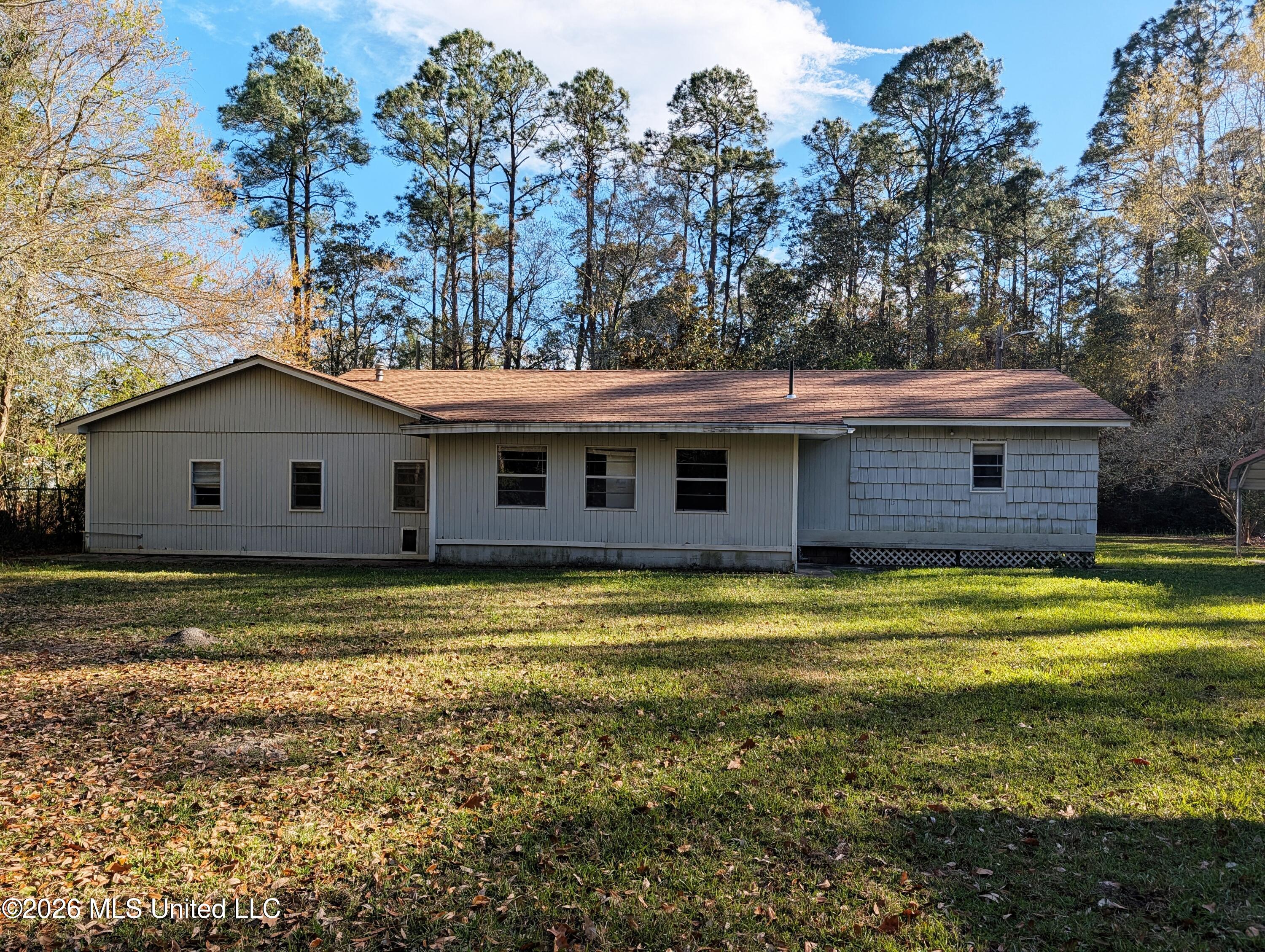 5810 30th Street Gulfport, MS 39501 - Photo 16 of 25 PXL_20260316_215950793.RAW-01