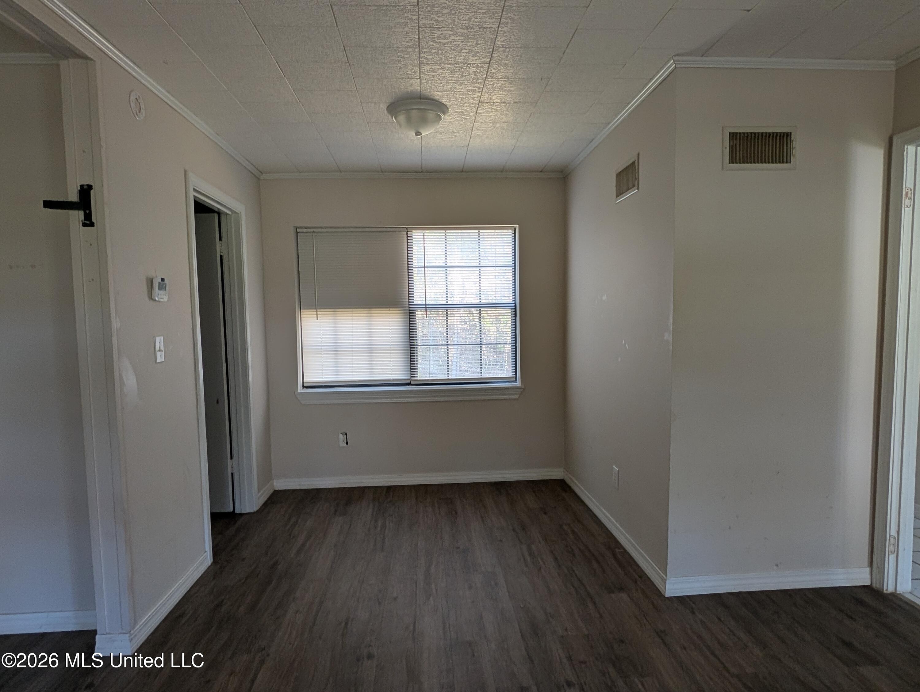 5810 30th Street Gulfport, MS 39501 - Photo 20 of 25 PXL_20260316_220127561.RAW-01