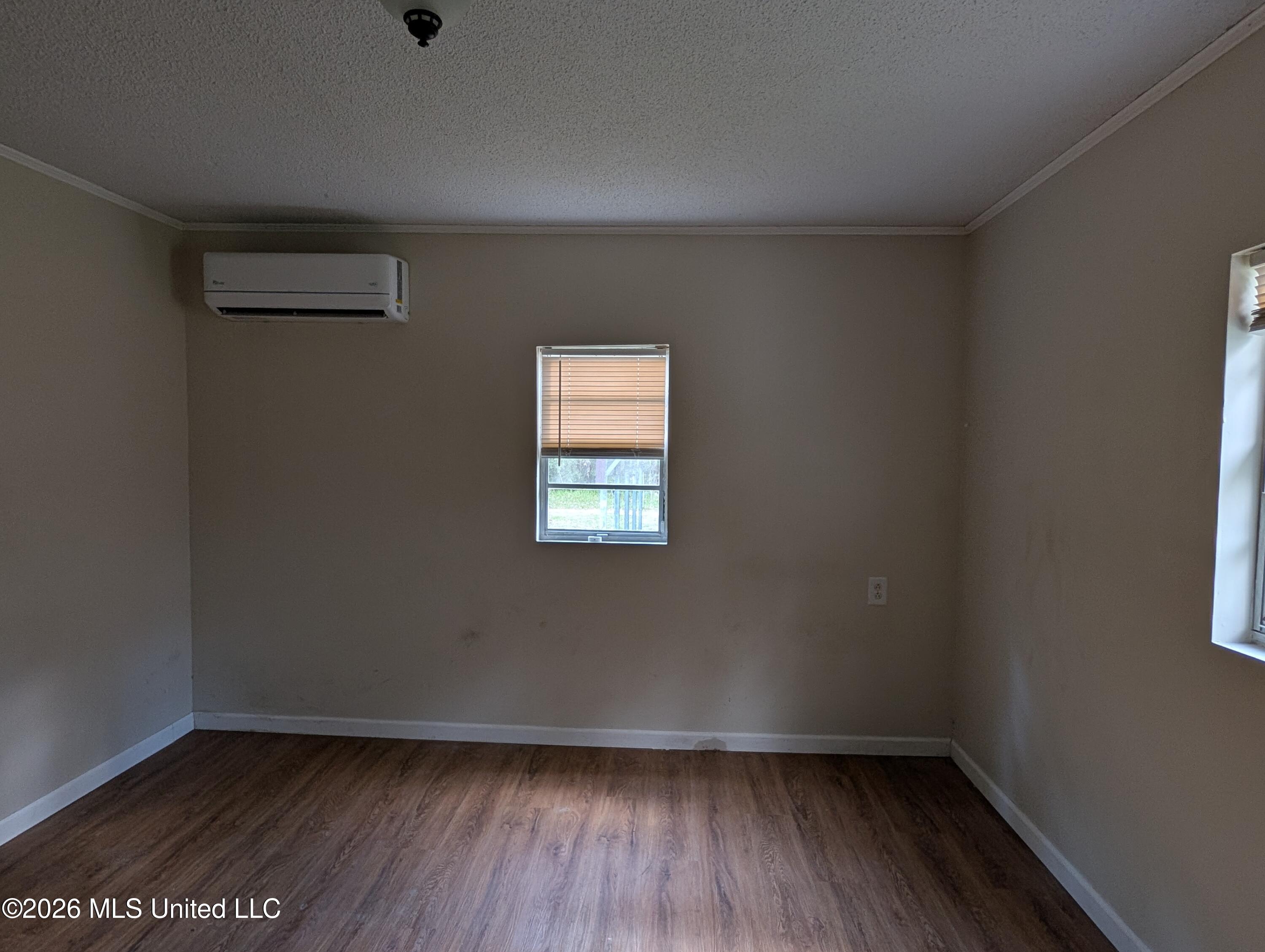 5810 30th Street Gulfport, MS 39501 - Photo 7 of 25 PXL_20260316_214908437.RAW-01