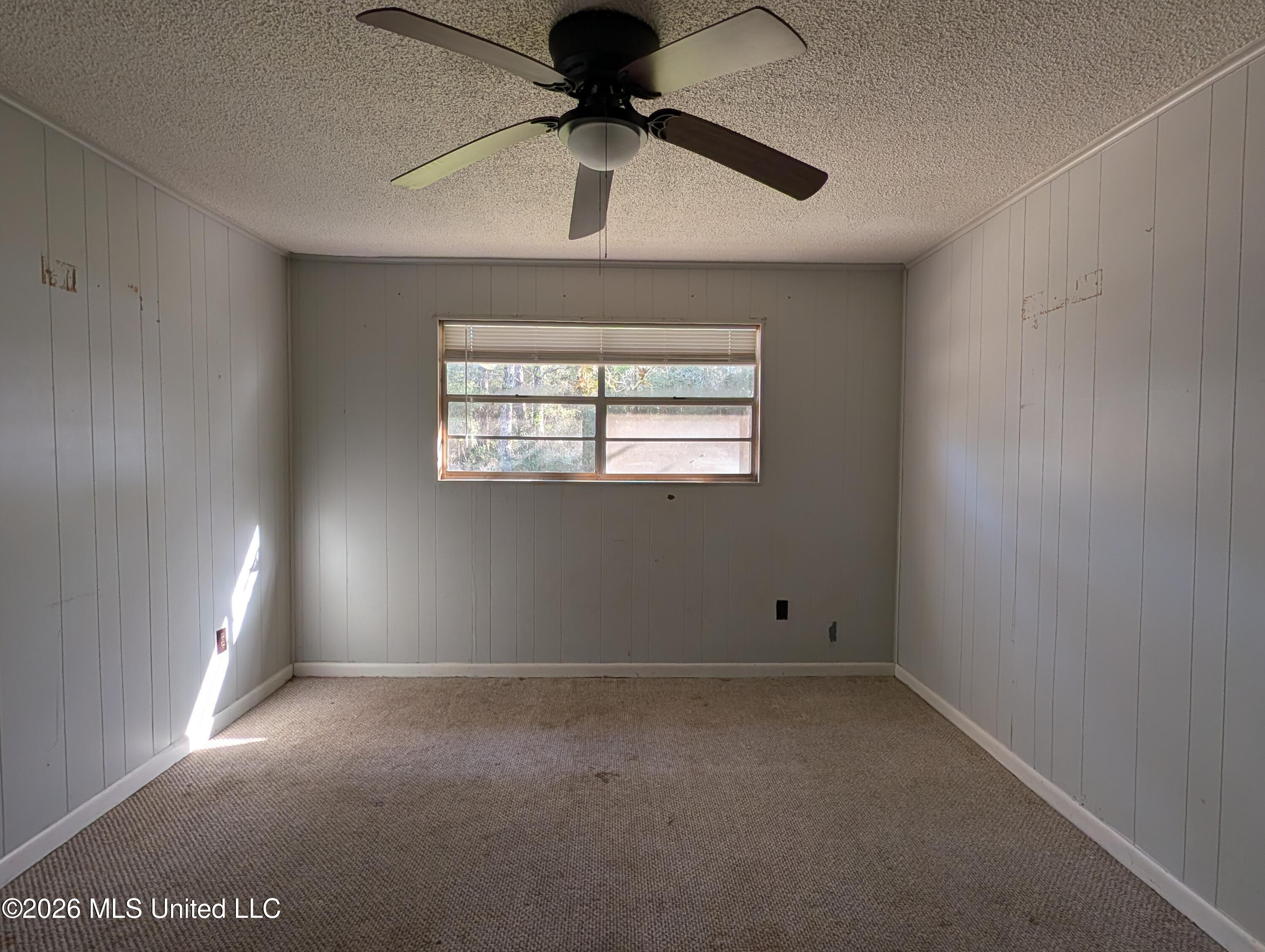 5810 30th Street Gulfport, MS 39501 - Photo 10 of 25 PXL_20260316_215444126.RAW-01