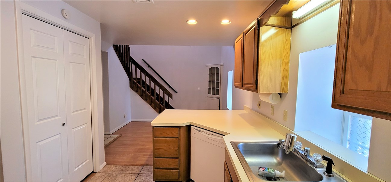 10 Atkinson Street Rochester, NY 14608 - Photo 45 of 50