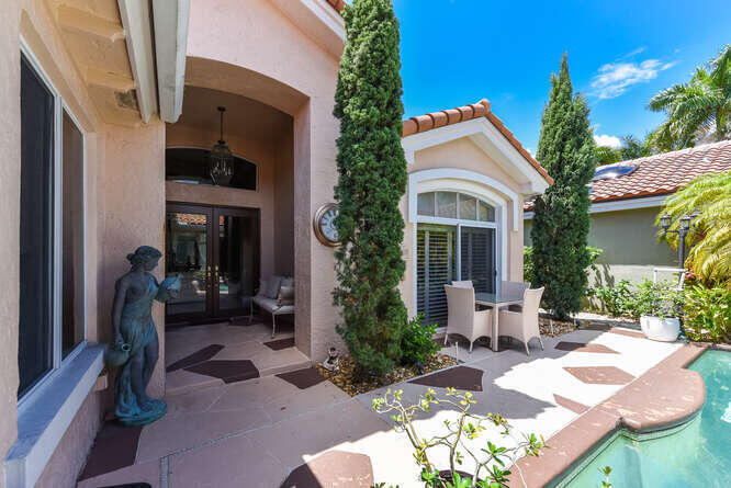 6374 Northwest 23rd Street Boca Raton, FL 33434 - Photo 4 of 32 6374 NW 23rd St Boca Raton FL-small-004-