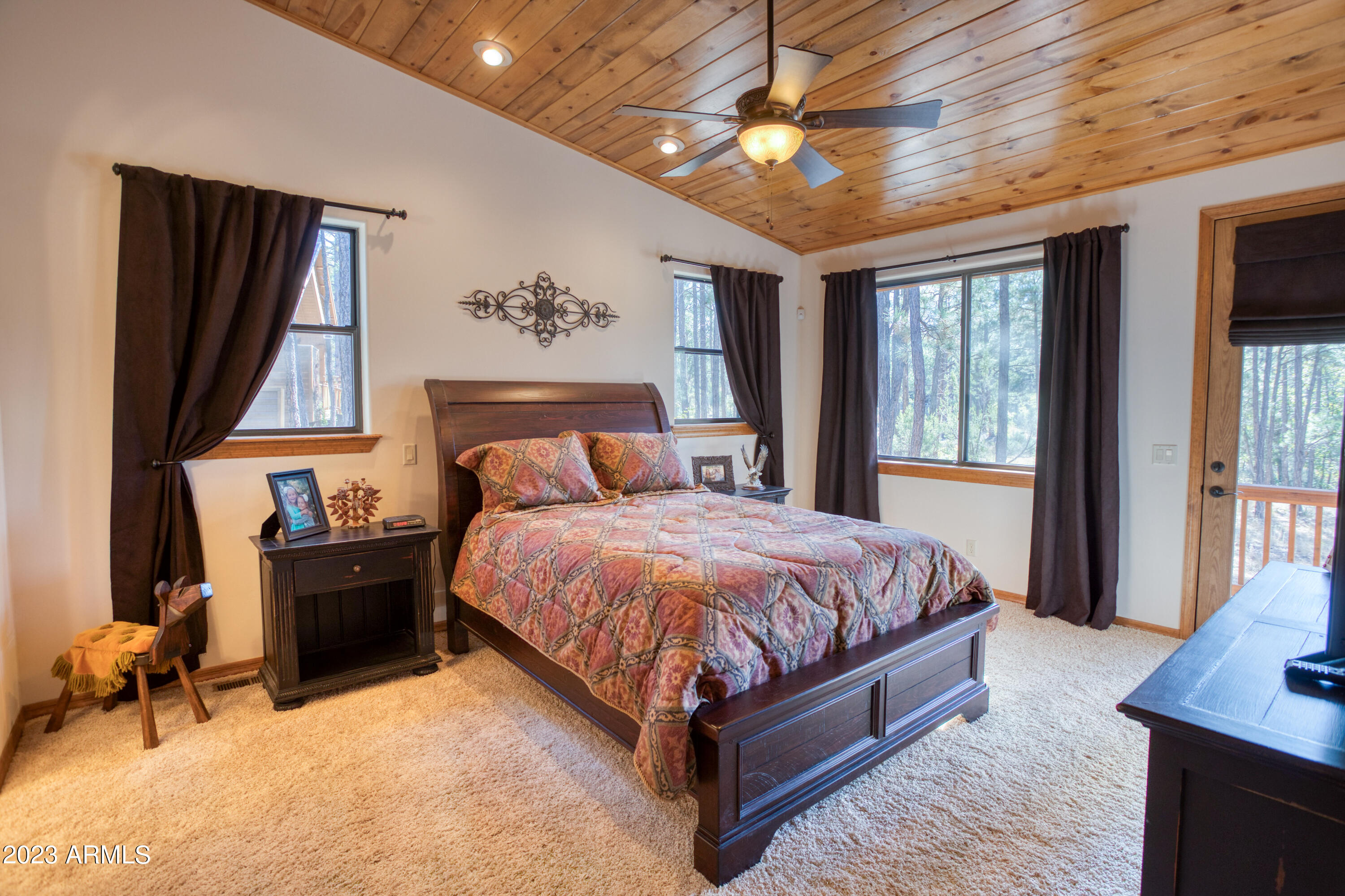 4761 West Hawthorn Road Show Low, AZ 85901 - Photo 12 of 37 Master Suite