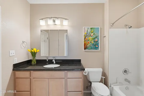 $345,500 | 100 East Fillmore Street, Unit 102, Phoenix, AZ 85004