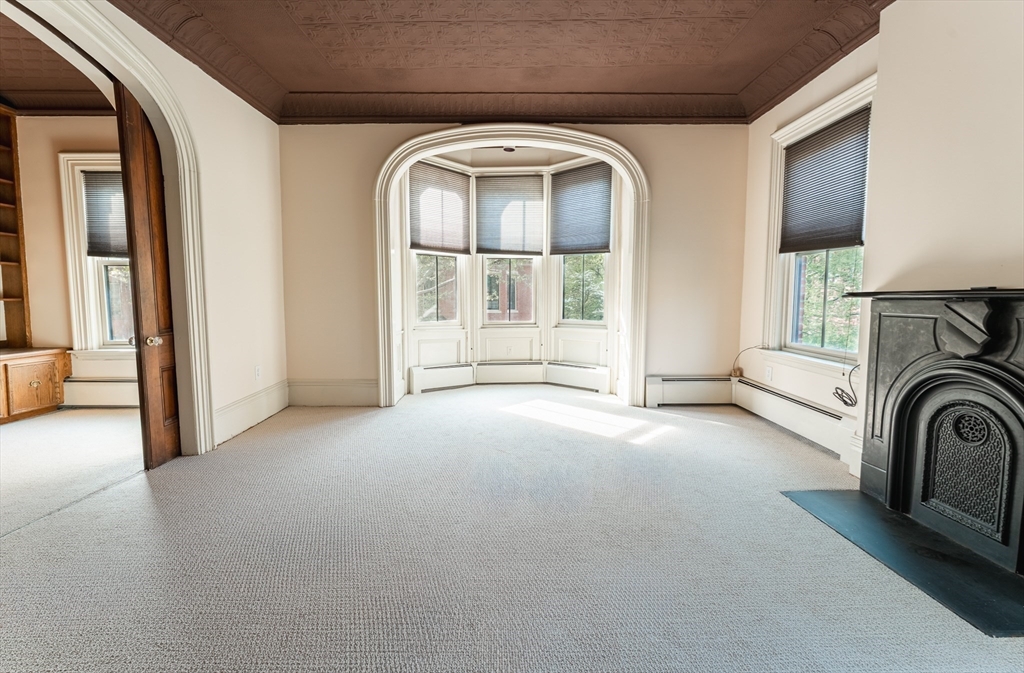 47 Mattoon Street Springfield, MA 01105 - Photo 2 of 28 Gallery Image 2