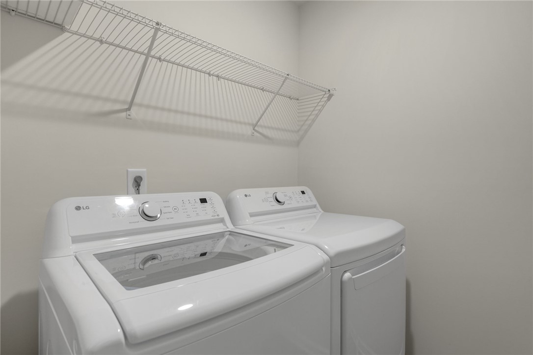 432 Bee Cv Way Pendleton, SC 29670 - Photo 28 of 39 This laundry room provides convenient in-home utility access.
