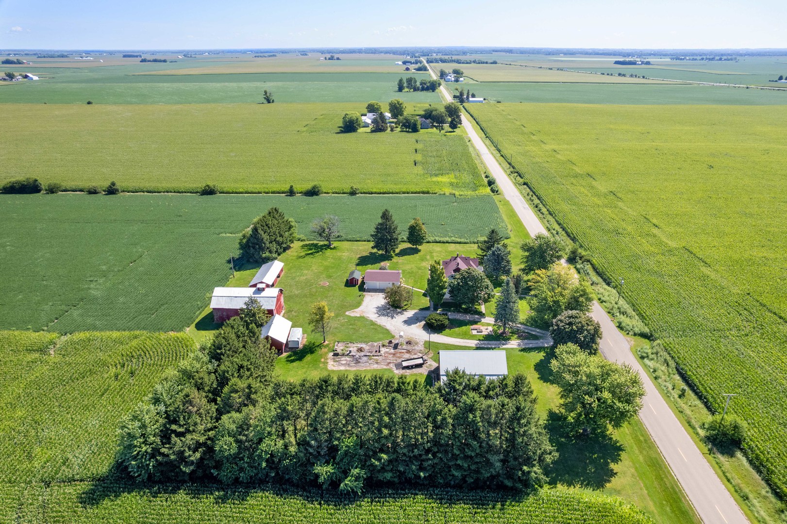 10435 South County Line Road Leland, IL 60531 - Photo 50 of 58 a view of a city with an ocean view