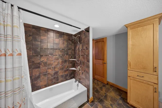 $609,900 | 968 Southern View Lane Southwest, Rochester, MN 55902