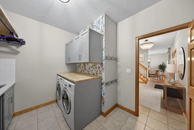 $609,900 | 968 Southern View Lane Southwest, Rochester, MN 55902