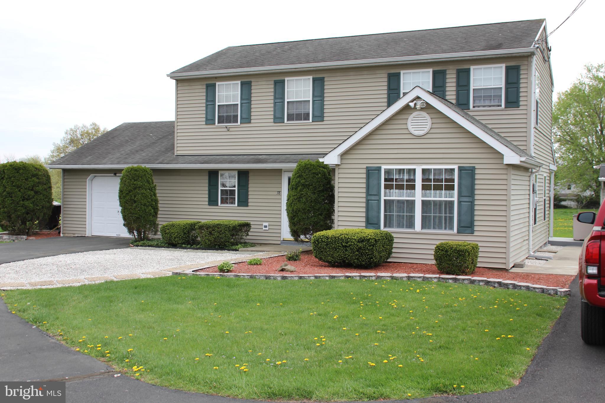 38 Raub Road Quakertown, PA 18951 - Photo 3 of 32 Closer Angle of Front