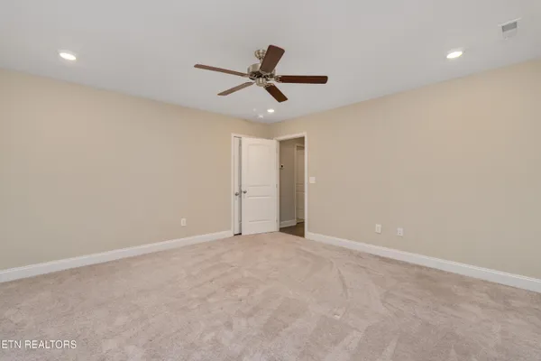 $385,000 | 335 Jacksonian Way, Lenoir City, TN 37772