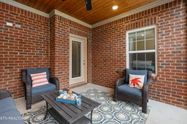 $385,000 | 335 Jacksonian Way, Lenoir City, TN 37772