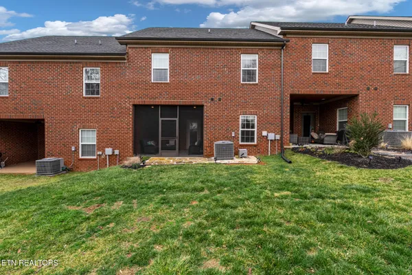 $385,000 | 335 Jacksonian Way, Lenoir City, TN 37772