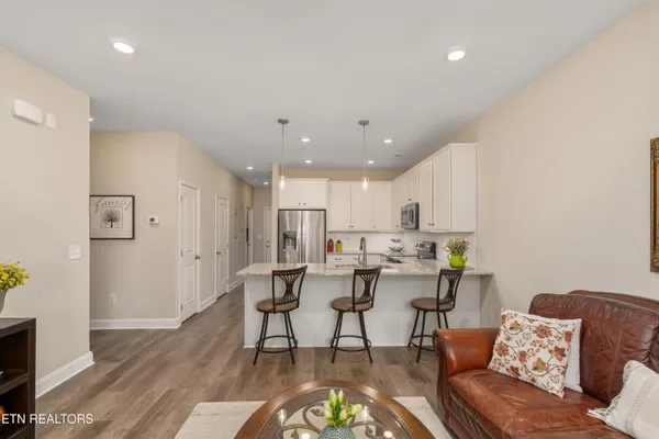 $385,000 | 335 Jacksonian Way, Lenoir City, TN 37772