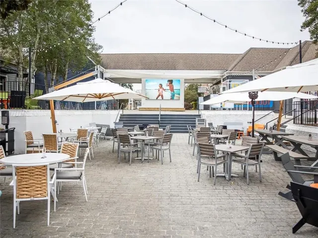 $900,000 | 5092 Hidden Branches Circle, Dunwoody, GA 30338