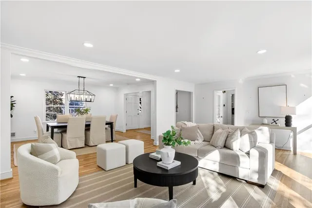 $900,000 | 5092 Hidden Branches Circle, Dunwoody, GA 30338