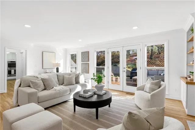 $900,000 | 5092 Hidden Branches Circle, Dunwoody, GA 30338