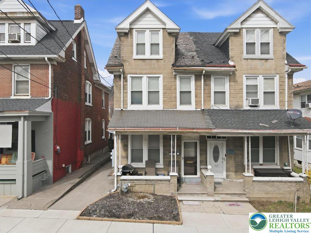 921 Broadway Fountain Hill, PA 18015 - Photo 2 of 93